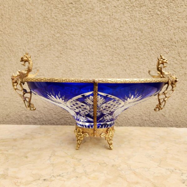 Centro de Mesa Bohemio Tallado con Base de Bronce