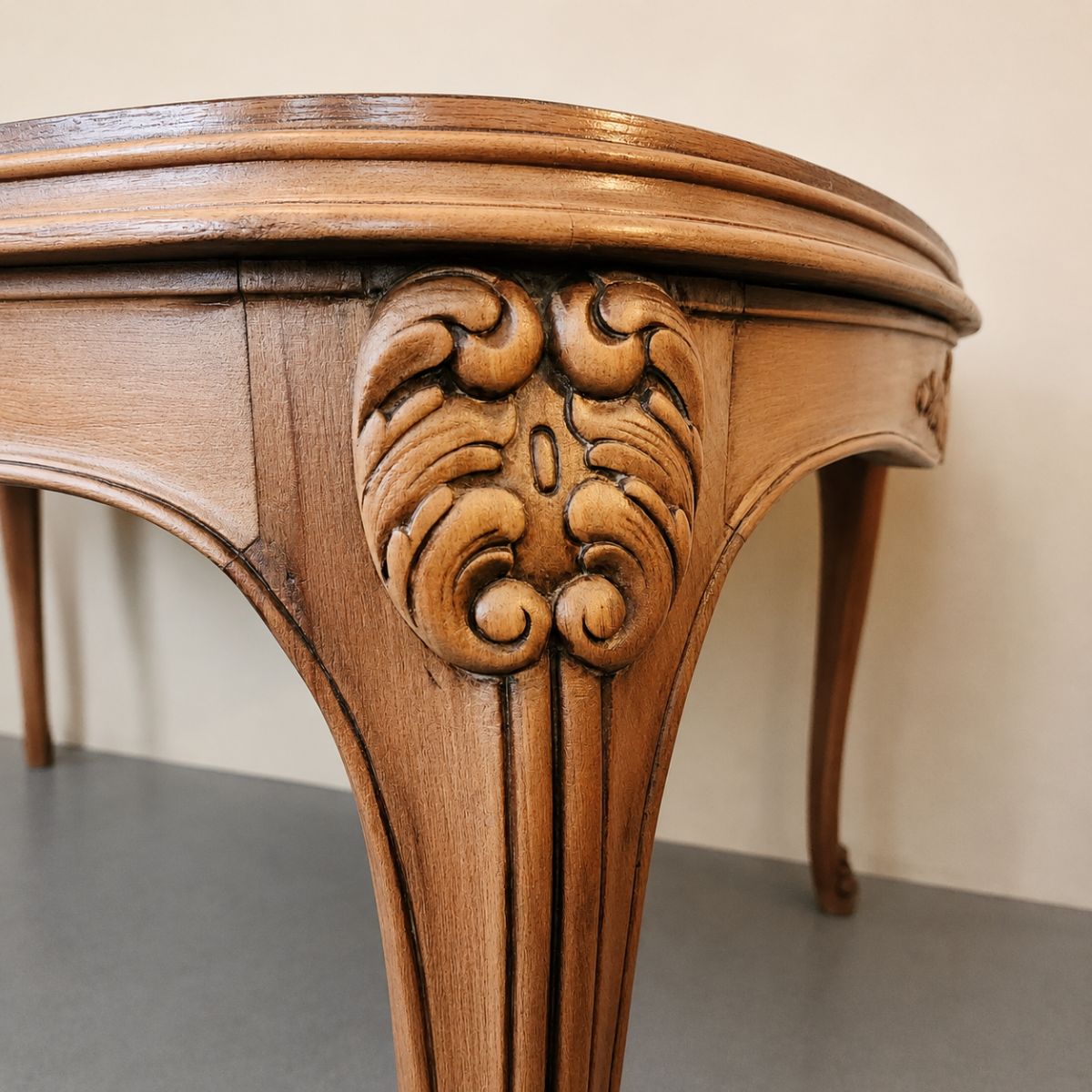 Mesa de Comedor Francesa Estilo Luis XV - Imagen 4